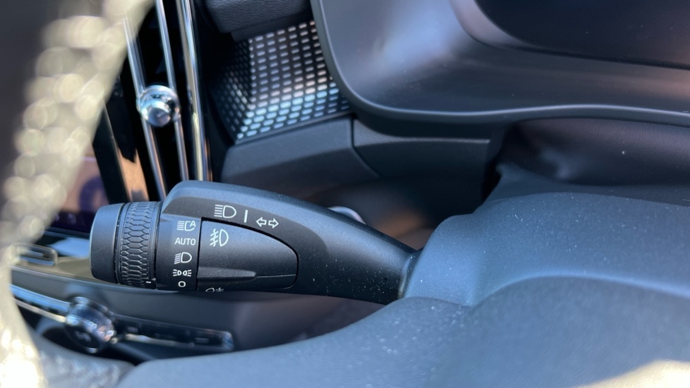 Used Volvo XC40 2025 for sale - 76523558: Photo 29