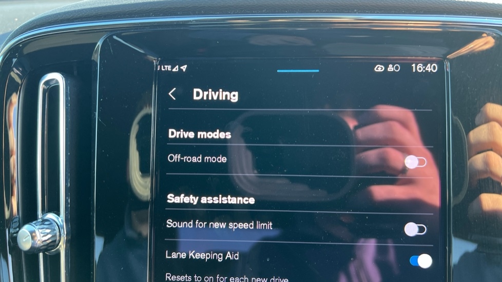 Used Volvo XC40 2025 for sale - 76523558: Photo 40