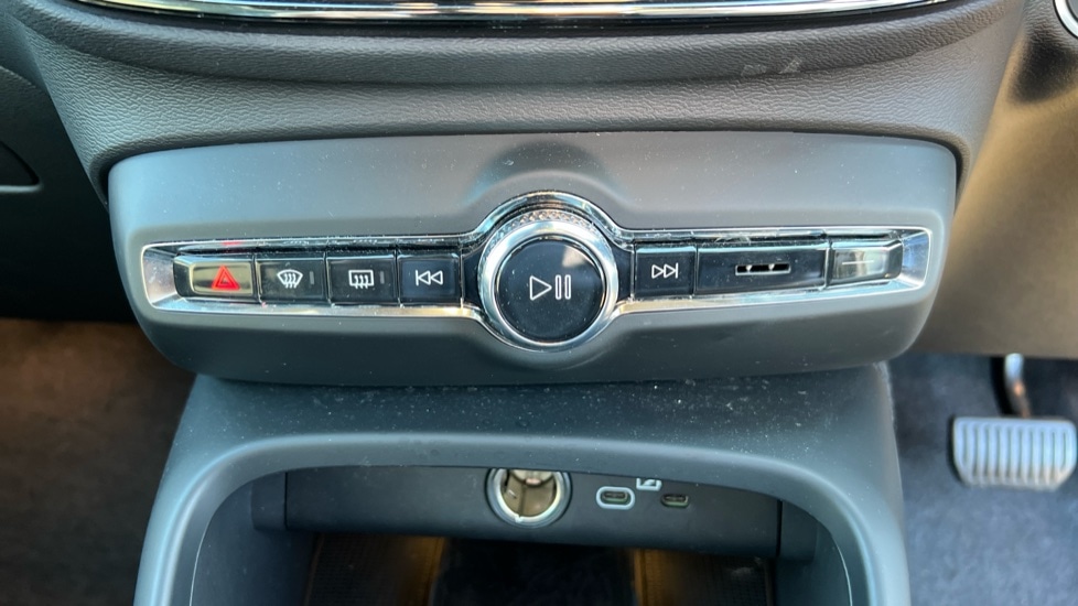 Used Volvo XC40 2025 for sale - 76523558: Photo 52