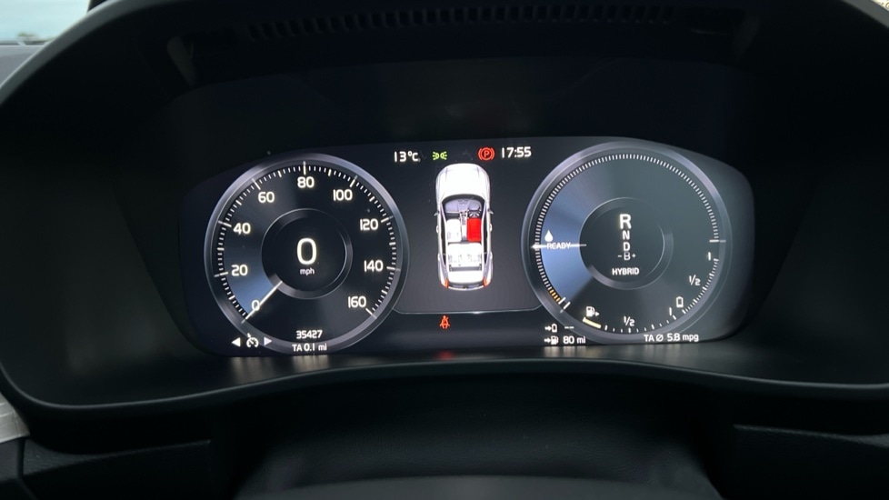 Used Volvo XC40 2023 for sale - 76328387: Photo 11