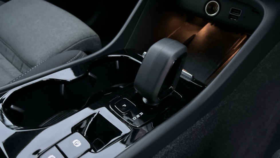 Used Volvo XC40 2023 for sale - 76328387: Photo 14