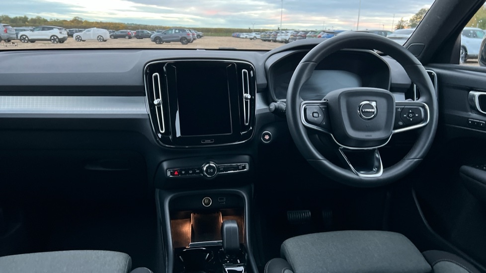 Used Volvo XC40 2023 for sale - 76328387: Photo 21