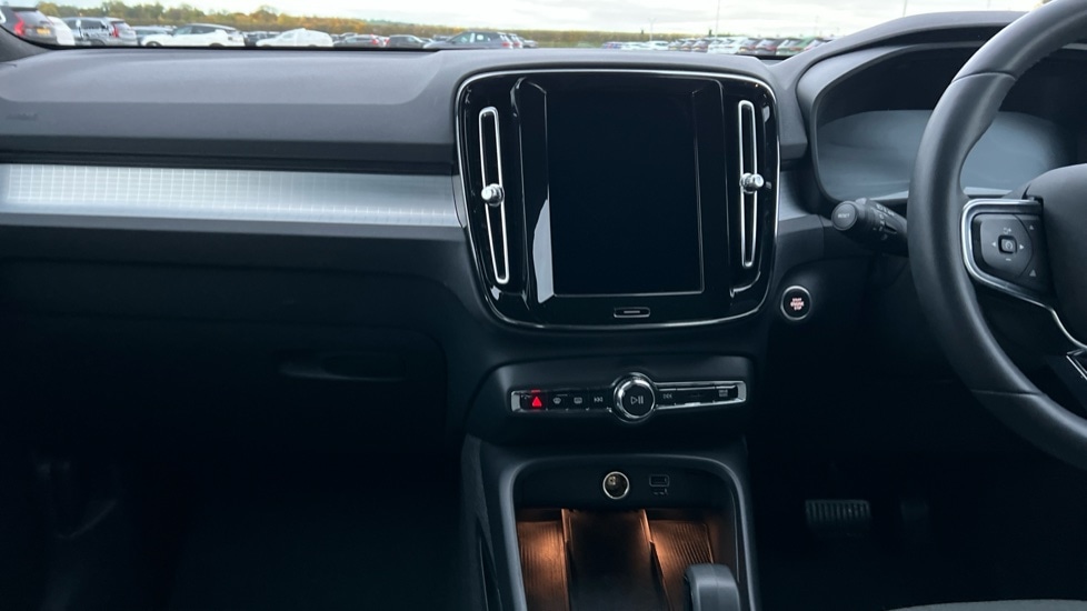 Used Volvo XC40 2023 for sale - 76328387: Photo 22