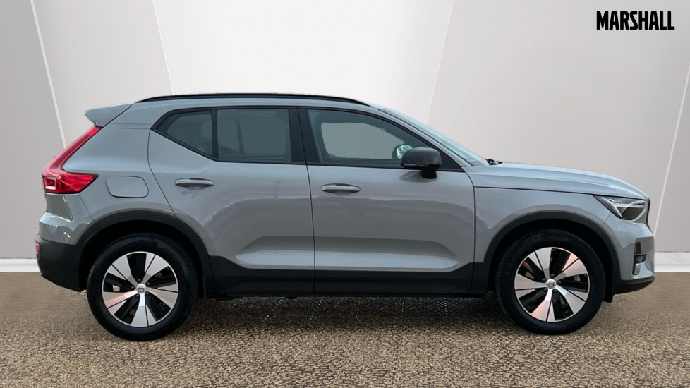 Used Volvo XC40 2023 for sale - 76328387: Photo 3