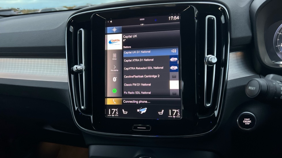 Used Volvo XC40 2023 for sale - 76328387: Photo 35