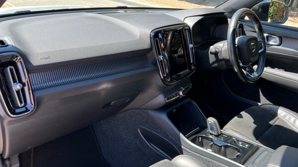 Used Volvo XC40 2021 for sale - 75440016: Photo 4