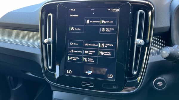 Used Volvo XC40 2021 for sale - 75440016: Photo 50
