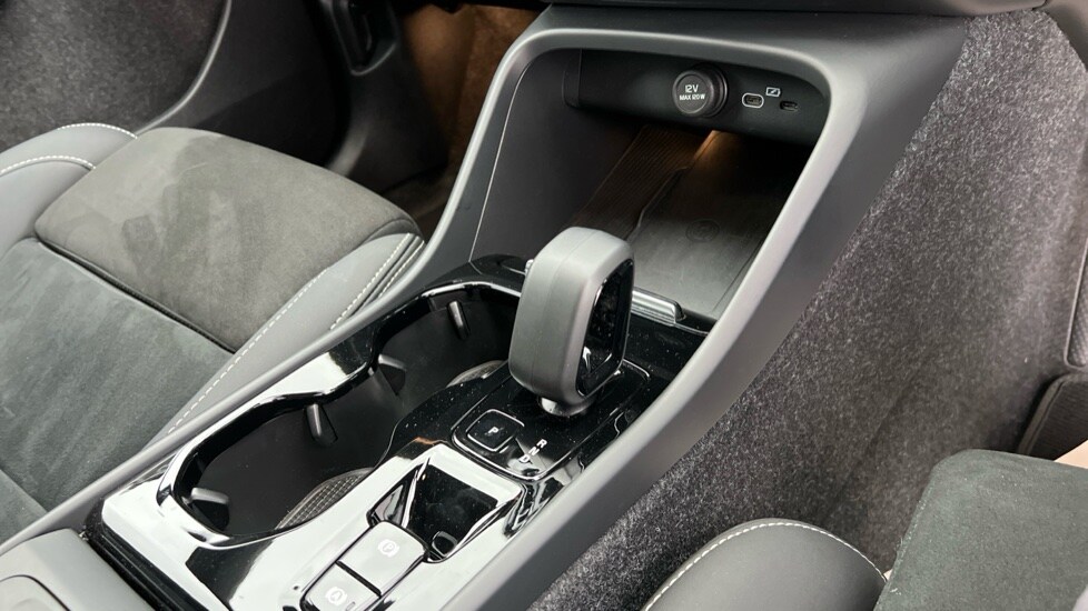 Used Volvo XC40 2024 for sale - 76273042: Photo 14