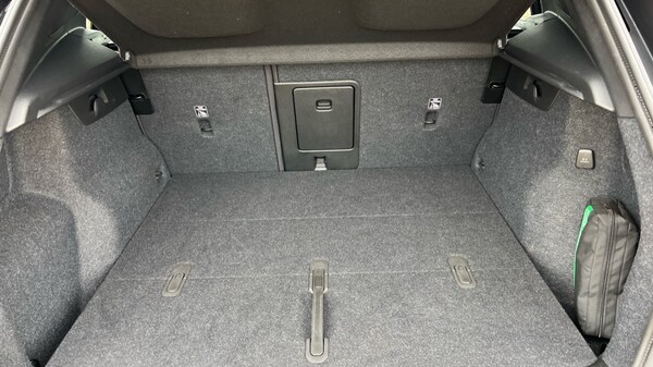 Used Volvo XC40 2024 for sale - 76273042: Photo 17
