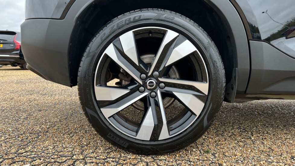 Used Volvo XC40 2024 for sale - 76273042: Photo 24