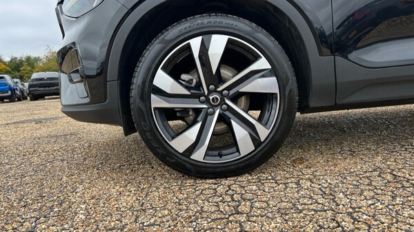 Used Volvo XC40 2024 for sale - 76273042: Photo 25