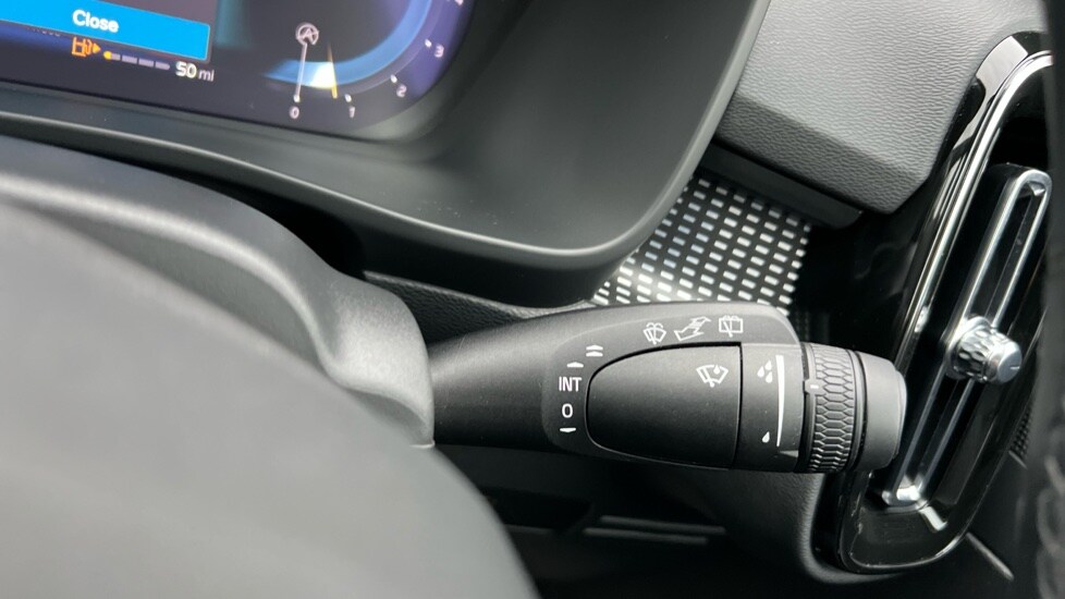 Used Volvo XC40 2024 for sale - 76273042: Photo 30