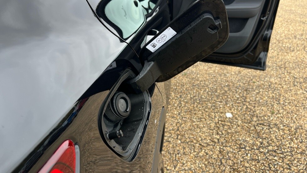 Used Volvo XC40 2024 for sale - 76273042: Photo 42