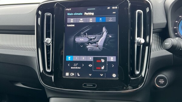 Used Volvo XC40 2024 for sale - 76273042: Photo 47