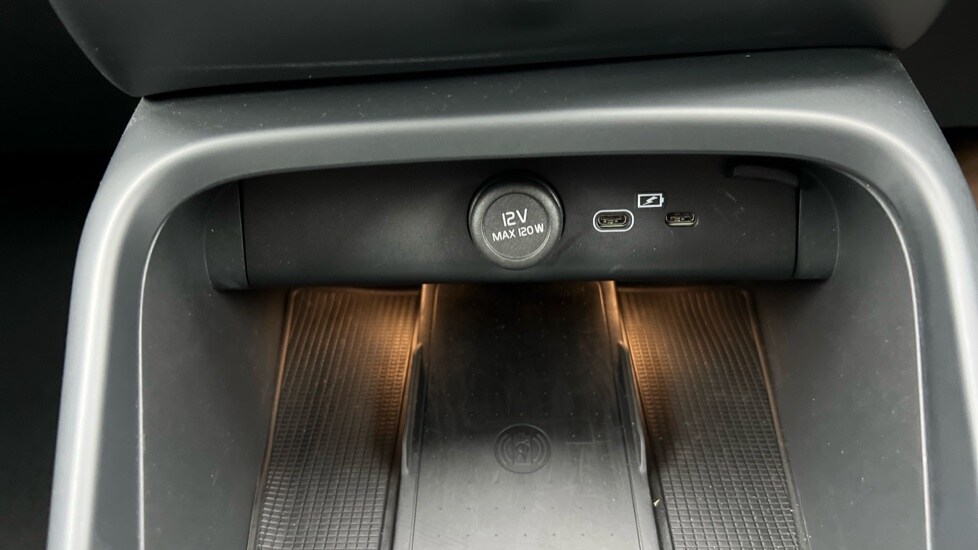 Used Volvo XC40 2024 for sale - 76273042: Photo 52