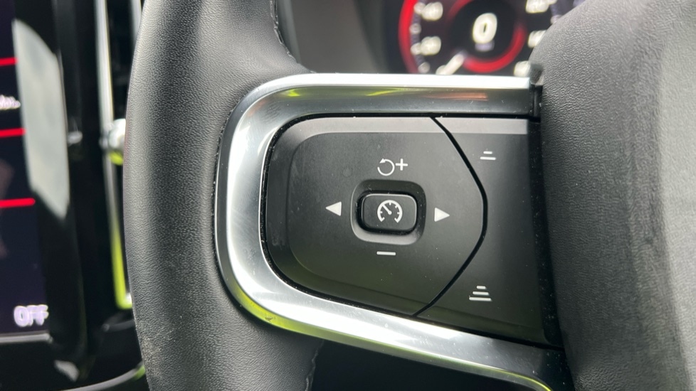 Used Volvo XC40 2023 for sale - 76501464: Photo 18