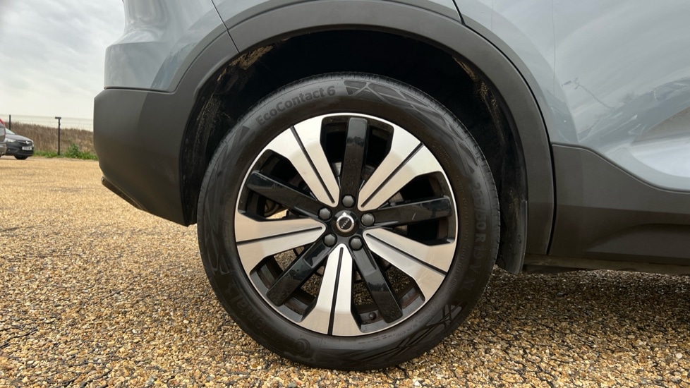 Used Volvo XC40 2023 for sale - 76501464: Photo 24