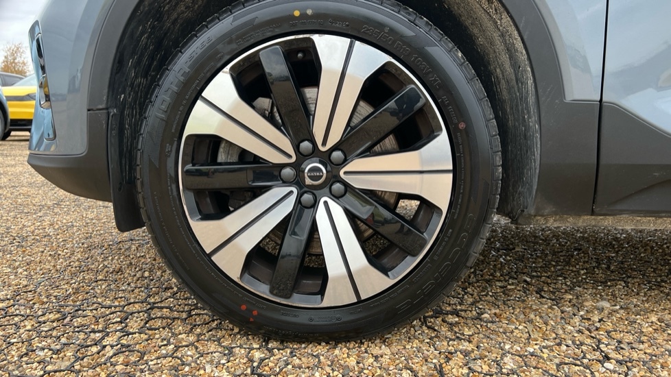 Used Volvo XC40 2023 for sale - 76501464: Photo 25