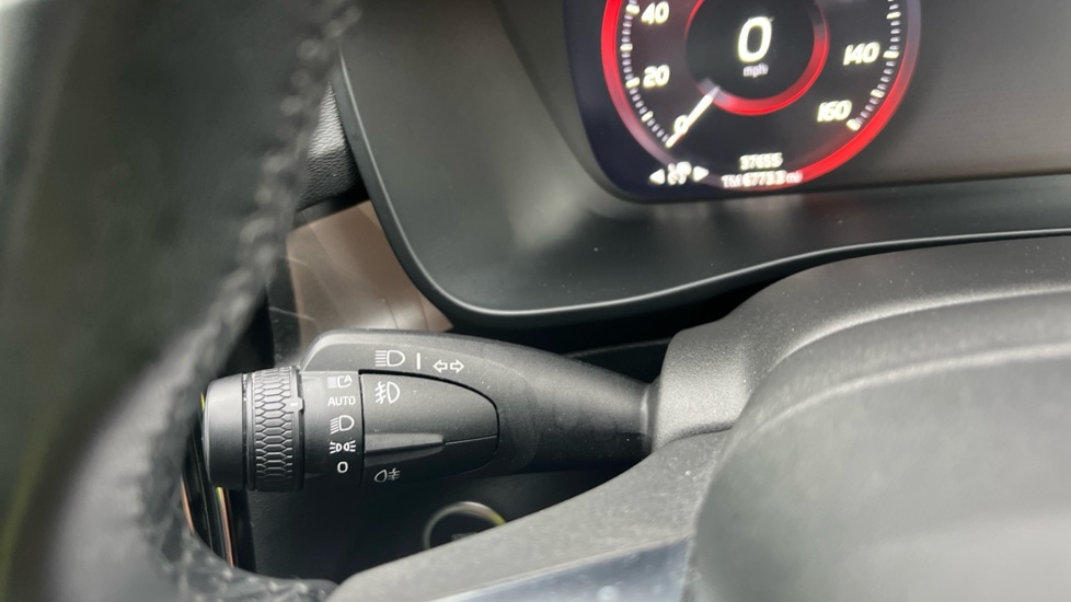 Used Volvo XC40 2023 for sale - 76501464: Photo 29