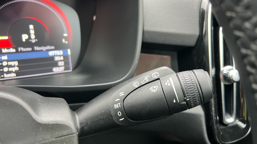 Used Volvo XC40 2023 for sale - 76501464: Photo 30