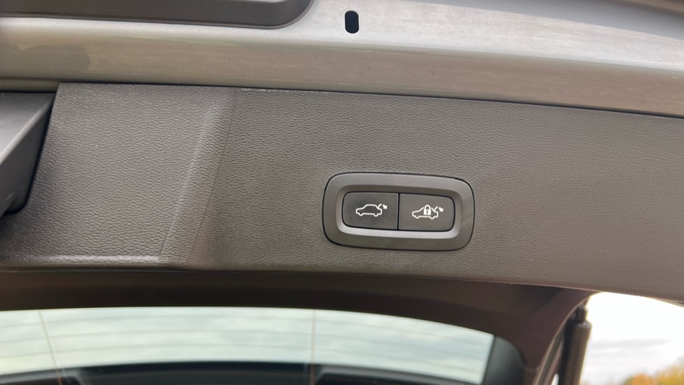 Used Volvo XC40 2023 for sale - 76501464: Photo 45