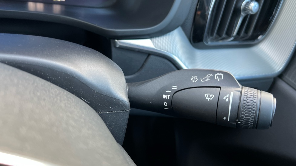 Used Volvo XC60 2023 for sale - 75984746: Photo 30