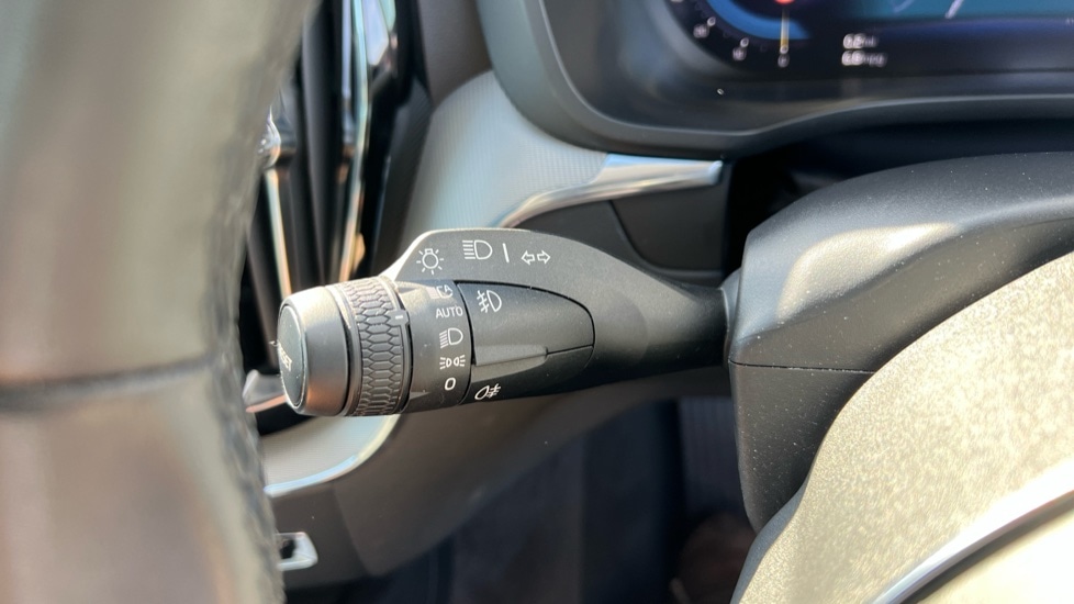 Used Volvo XC60 2023 for sale - 76593704: Photo 29