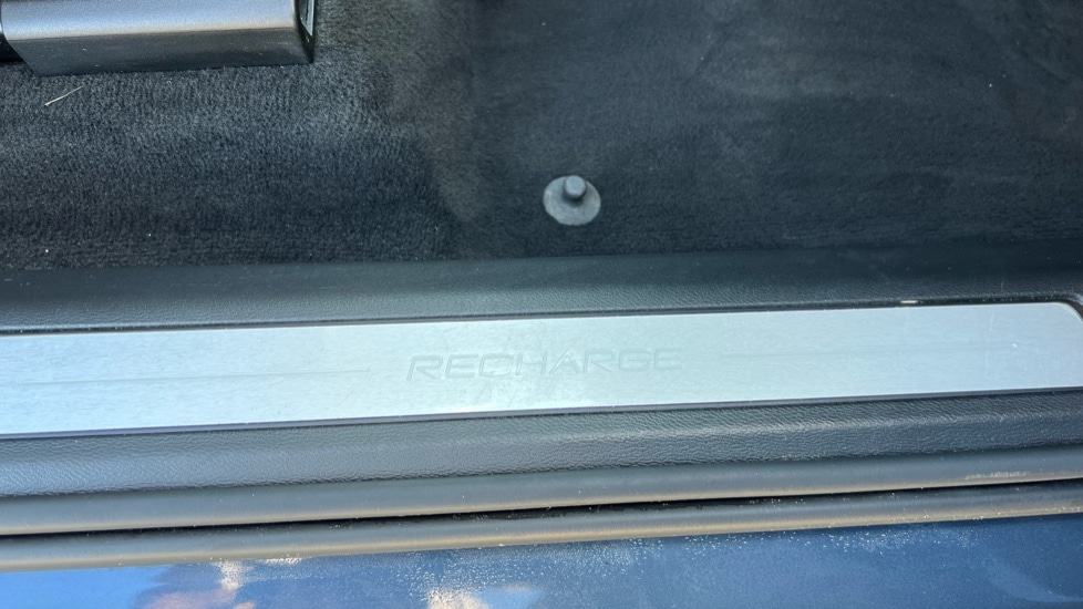 Used Volvo XC60 2023 for sale - 76593704: Photo 43