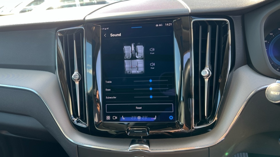 Used Volvo XC60 2023 for sale - 76593704: Photo 48