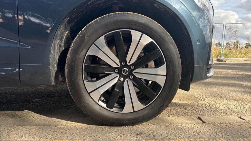 Used Volvo XC60 2023 for sale - 76086516: Photo 16