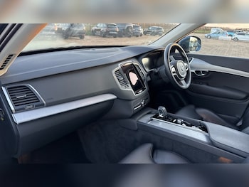 Used Volvo XC90 2022 for sale - 76660885: Photo