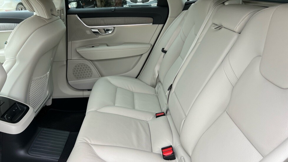 Used Volvo V90 2024 for sale - 76684066: Photo 10
