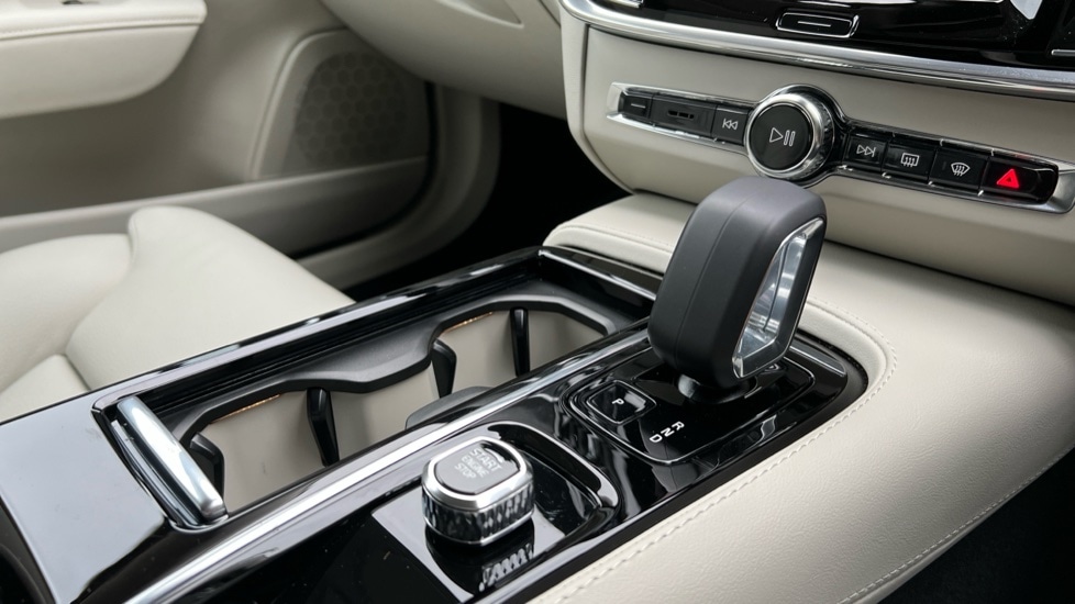 Used Volvo V90 2024 for sale - 76684066: Photo 14