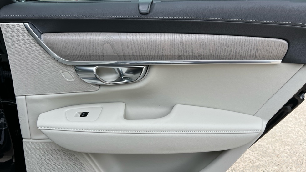 Used Volvo V90 2024 for sale - 76684066: Photo 34
