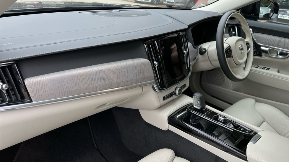 Used Volvo V90 2024 for sale - 76684066: Photo 4