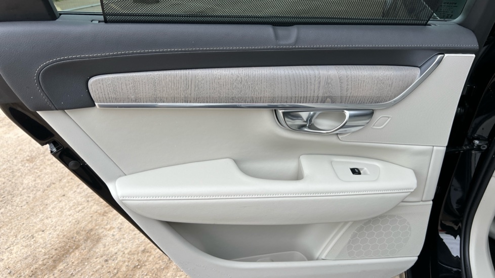 Used Volvo V90 2024 for sale - 76684066: Photo 41