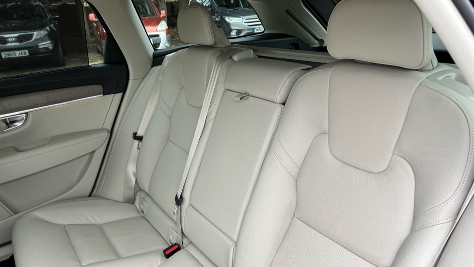 Used Volvo V90 2024 for sale - 76684066: Photo 43