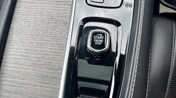 Used Volvo XC90 2023 for sale - 75715189: Photo 28