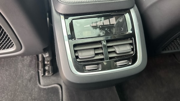 Used Volvo XC90 2023 for sale - 75715189: Photo 46