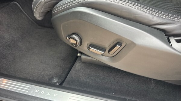 Used Volvo XC90 2023 for sale - 75715189: Photo 48