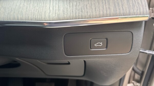 Used Volvo XC90 2023 for sale - 75715189: Photo 60