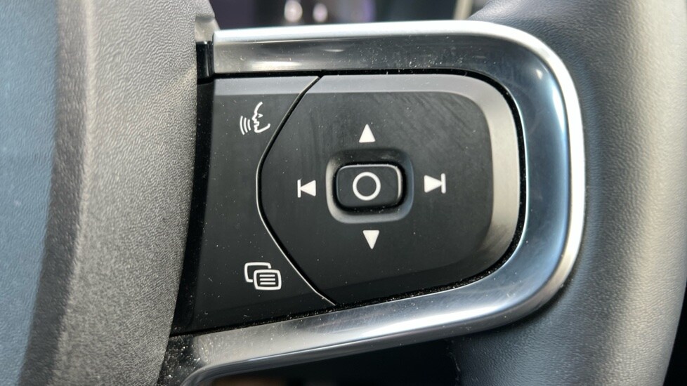 Used Volvo XC40 2024 for sale - 76602829: Photo 19