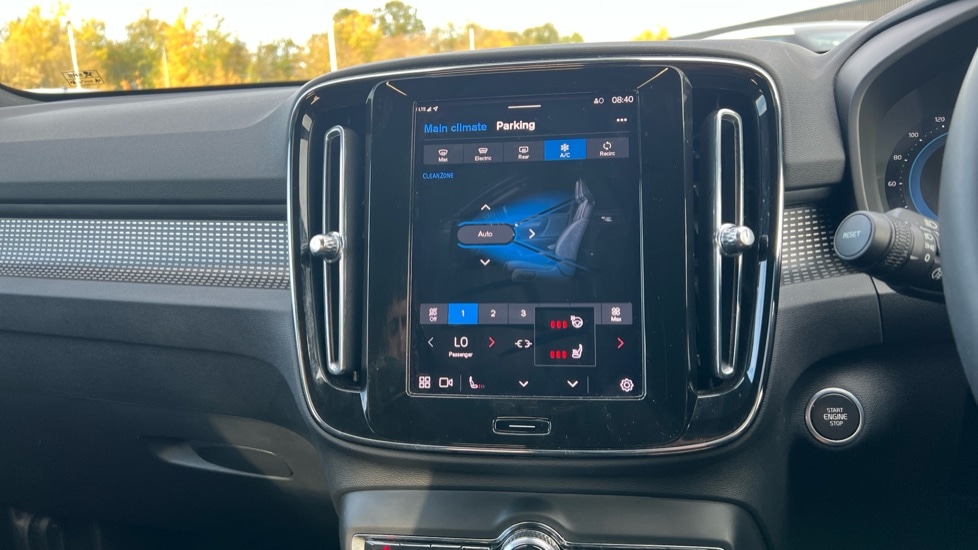 Used Volvo XC40 2024 for sale - 76602829: Photo 49