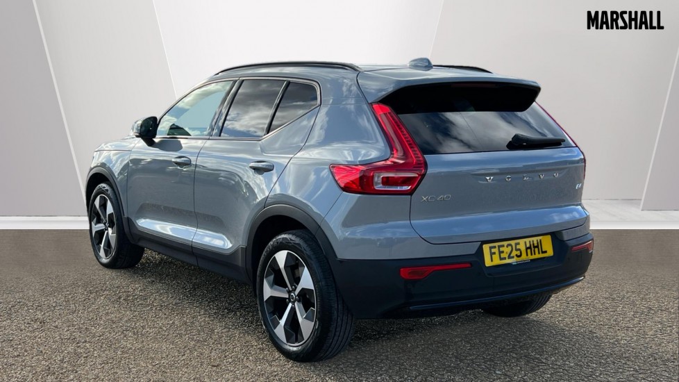 Used Volvo XC40 2025 for sale - 76901272: Photo 2