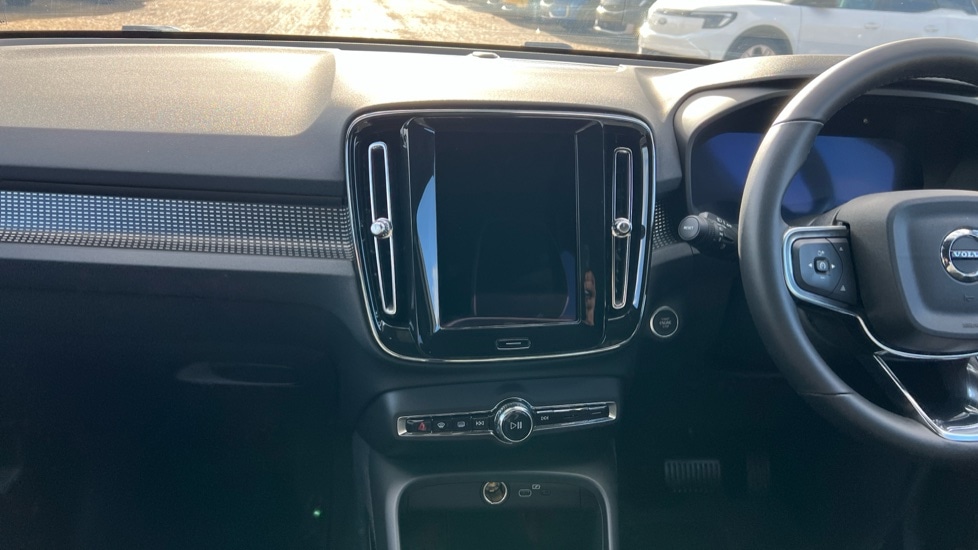 Used Volvo XC40 2025 for sale - 76901272: Photo 22