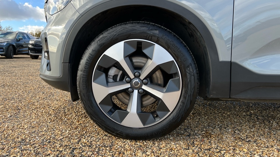 Used Volvo XC40 2025 for sale - 76901272: Photo 25