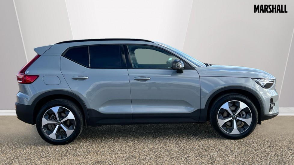 Used Volvo XC40 2025 for sale - 76901272: Photo 3