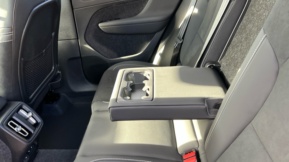 Used Volvo XC40 2025 for sale - 76901272: Photo 31