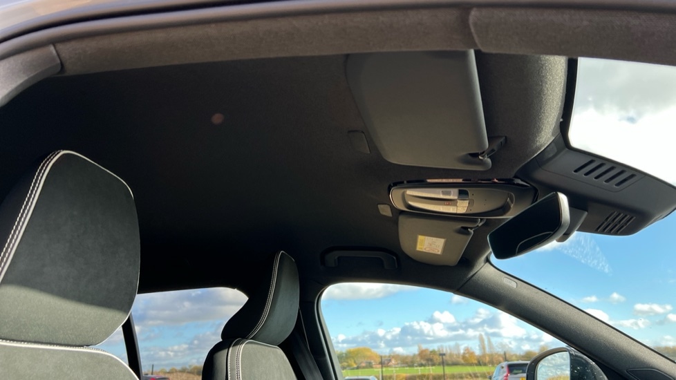 Used Volvo XC40 2025 for sale - 76901272: Photo 44