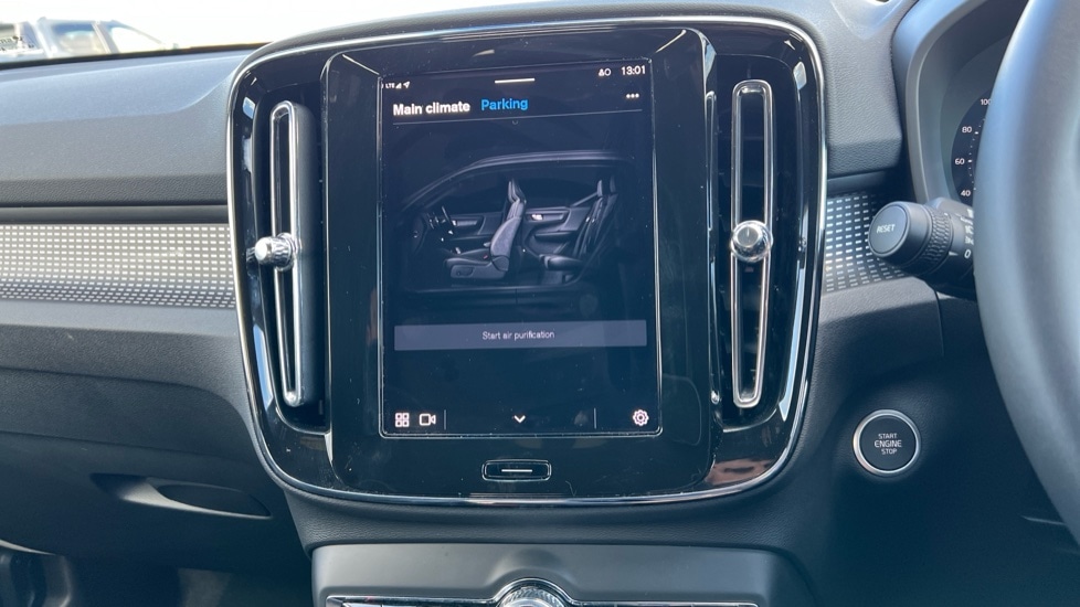 Used Volvo XC40 2025 for sale - 76901272: Photo 52